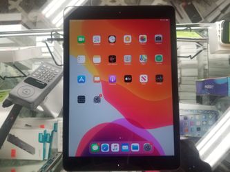 Apple - iPad 7th Gen 32GB (WiFi / Cellular)