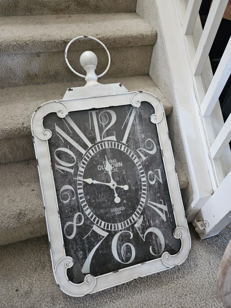 Clock. Large. This Wek3nd Deal For 25 Normally Asking 30
