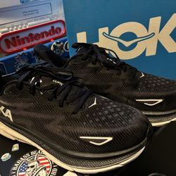 Men’s Used Hoka Clifton 9 11.5 E Wide