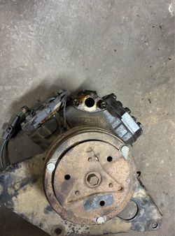 Chrysler RV2 A/C Compressor 1960s-1970s Mopar Dodge Plymouth Air Conditioning