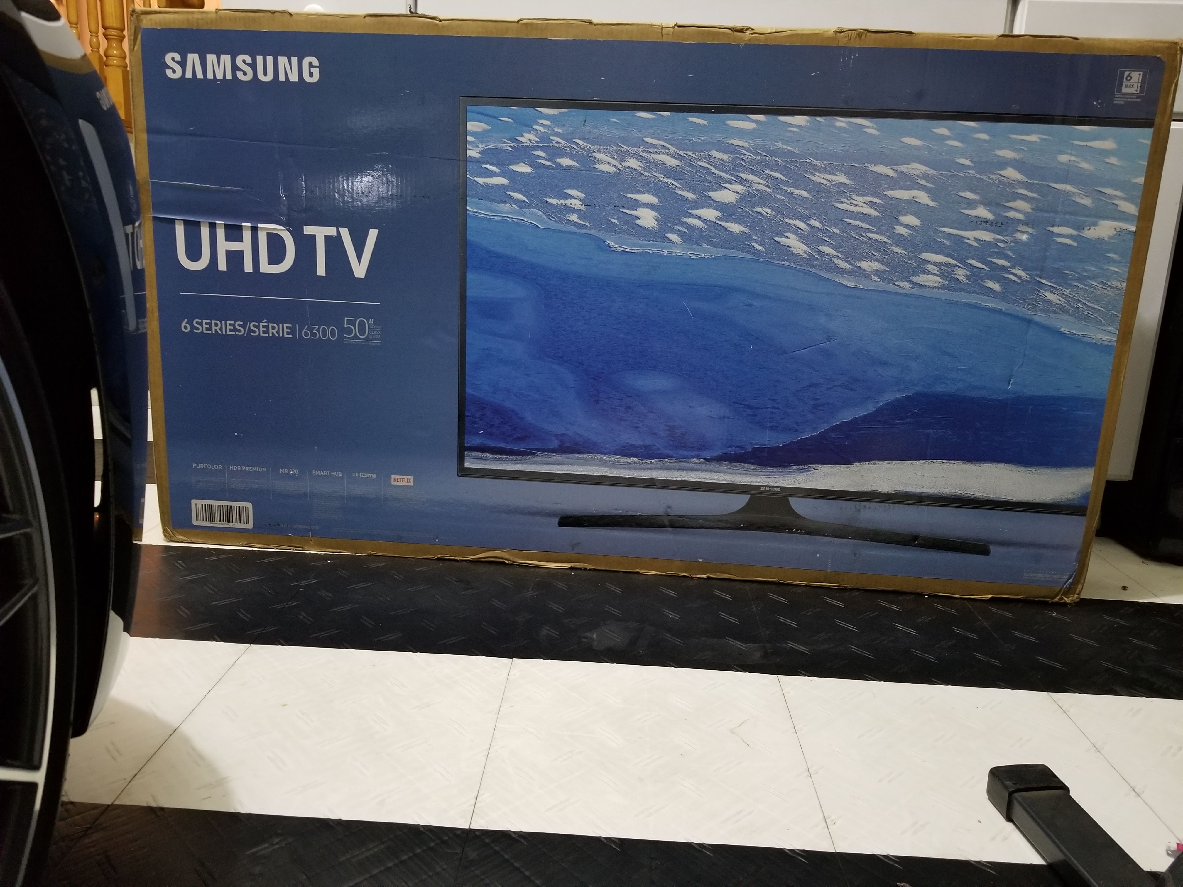 New - Samsung 50" 4K UHD HDR Smart TV