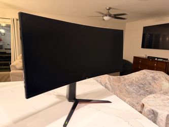 LG UltraWide QHD 34-Inch 160 hz Computer Monitor 34WP65C-B