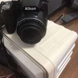 Nikon Camera Coolpix P90