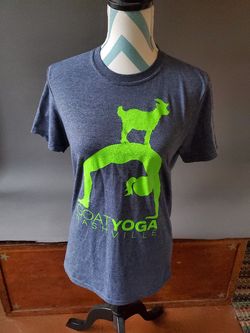 Goat yoga Nashville tshirt never worn