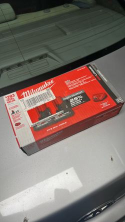 Milwaukee M12 High Output Battery Kit