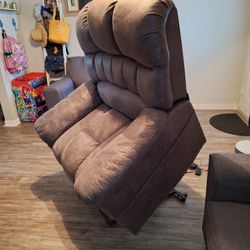 Reclining Lift Chair 