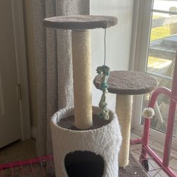 Small Cat Scratching Post 