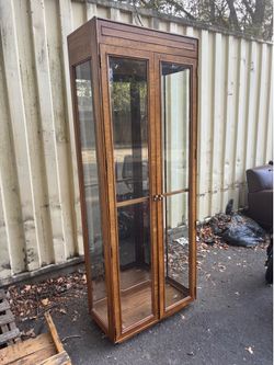 China cabinet American of Martinsville