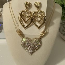 💝🥰💘Gold Filled Necklace with Earrings 