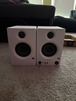 Speakers NEED GONE