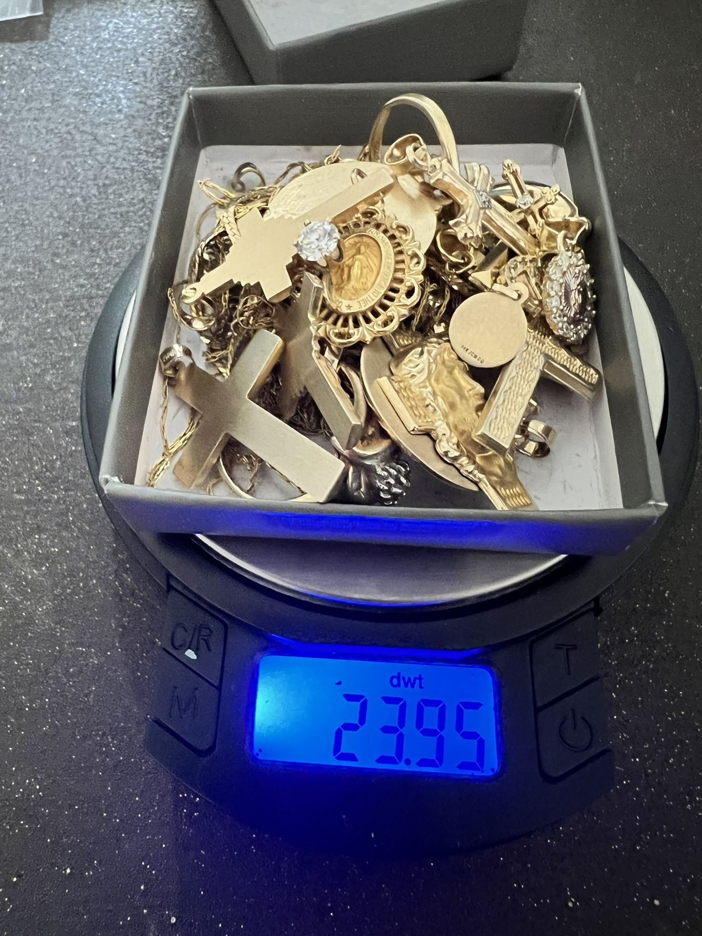 Over 1 Troy Ounce Of 14k Gold For Sale