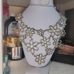 Rhinestone Statement Necklace 