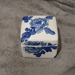 Vintage Oriental Porcelain Square Jewelry Box Trinket Blue White