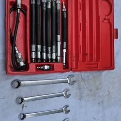 Snap-on Compression Tester Plus 4 Wrenches