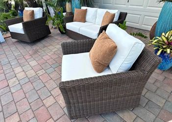 Outdoor patio set