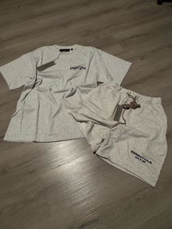 Essentials, Size S to XL
