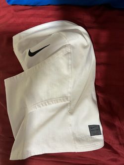 White Nike ski
