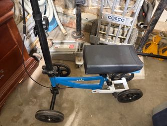 Knee scooter