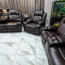 New Power Reclining Living Room Set.  Espresso Leatherette / Reading Lights / USB Charger.  Free Delivery!