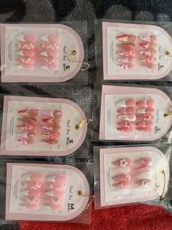 Press on nails