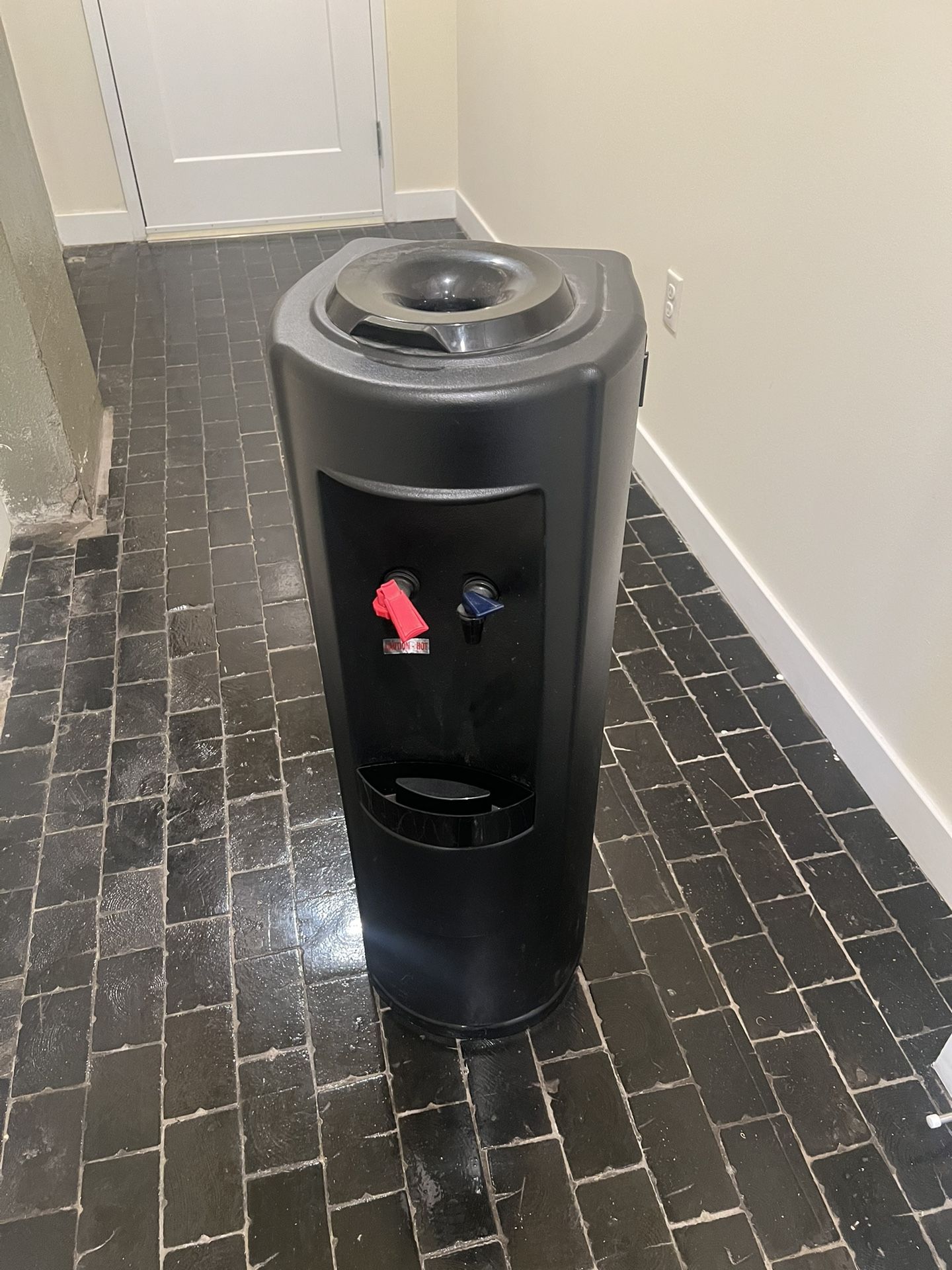 5-Gallon Water Dispenser