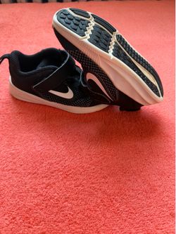 Nike shoes black for kids