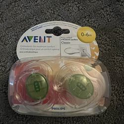 New AVENT Pacifiers In Packages 