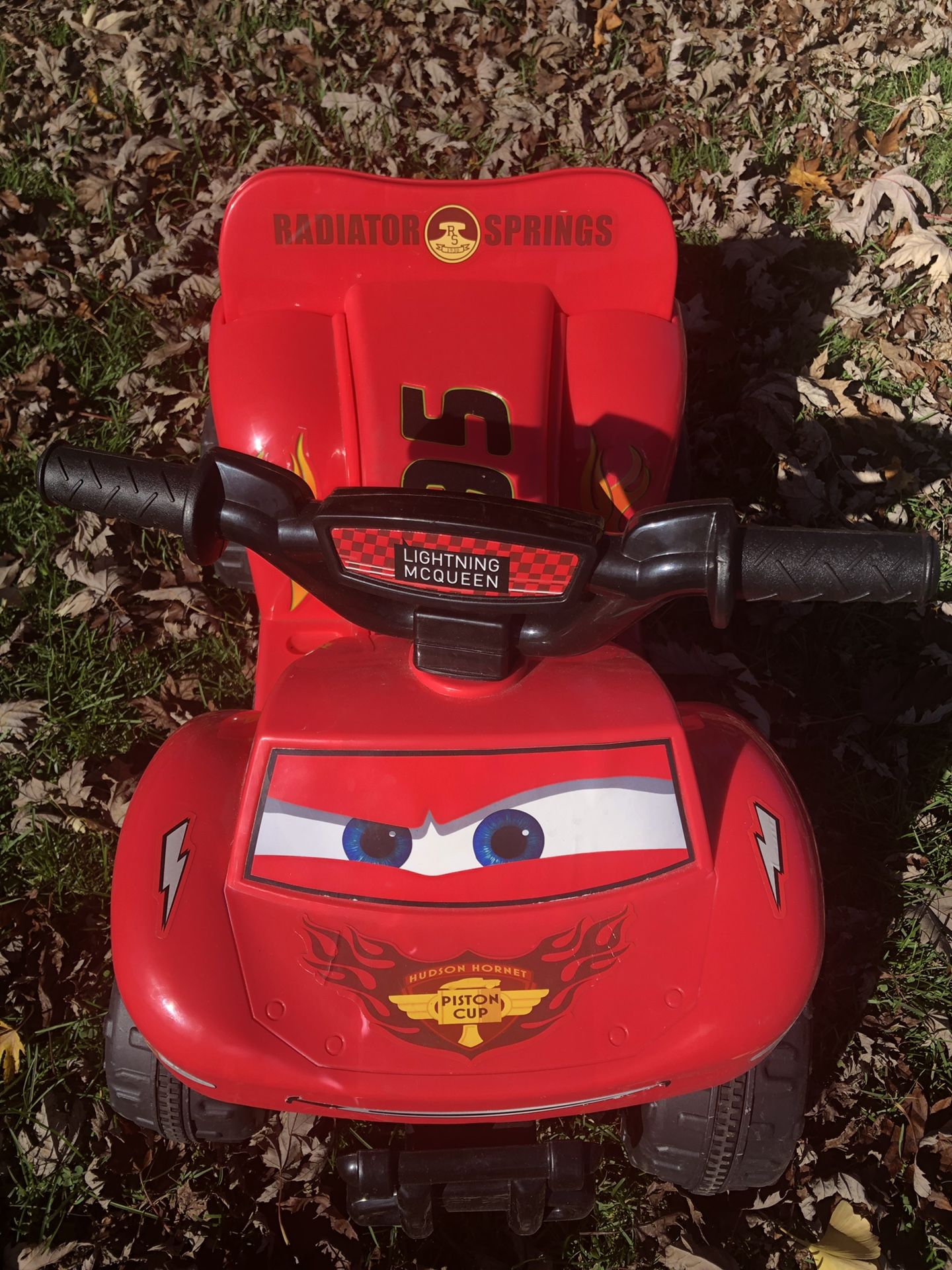 Power Wheels Disney·Pixar Cars 3 Lightning McQueen Ride-On