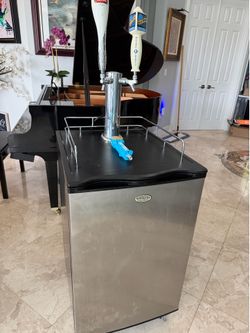 Kegerator Beer Double Tap $350 Without Kegs