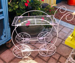 PLANT STAND