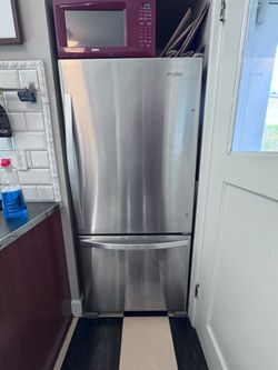 Whirlpool 18.7 cu. ft. Bottom-Freezer Refrigerator (Model WRB329DMBM02)