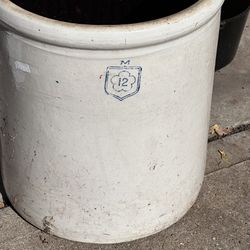 McCoy 12 gallon vintage crock