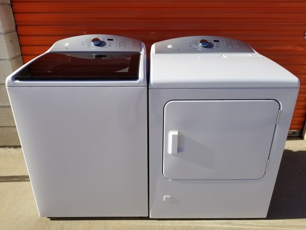 Just Like New!!! Kenmore, 600 Series, Super Large Capacity, Washer and  Matching Gas Dryer with STEAM!!! Must See To Appreciate!!!

