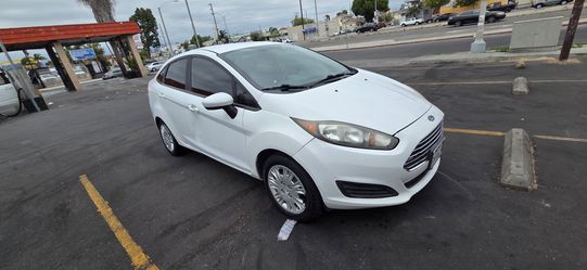 2015 Ford Fiesta