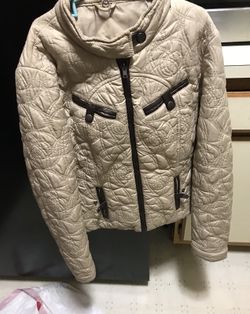 Cute beige coat