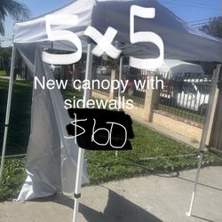 New Canopy 5x5. With Sidewalls 