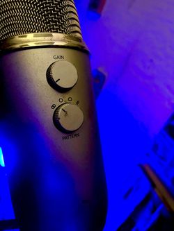 BLUE Yeti USB Studio Microphone 