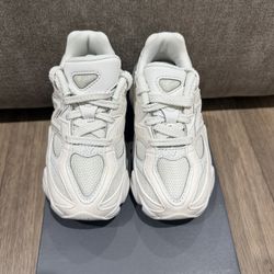 New Balance 9060 for kids size 11