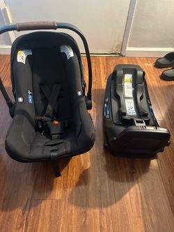 Nuna Pipa Aire RX car seat and base