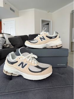 New Balance 2002R Big Kid “Sandstone Magnet”