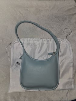 Coach Curve Zip Bag