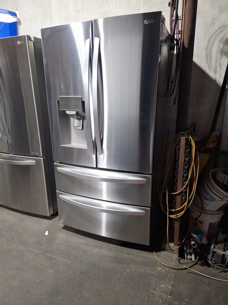 LG 4 DOORS STAINLESS STEEL REFRIGERATOR