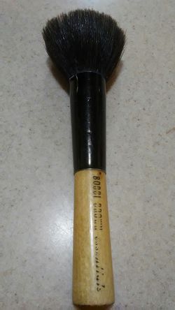 BOBBY BROWN BRONZER BRUSH