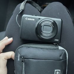 Canon Powershot S90 Digital Camera