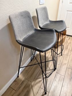 Set of 3 Gray Bar Stools with Metal Legs