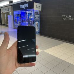 ***Iphon…XR…(64)…Gb…Facktory Unlock***