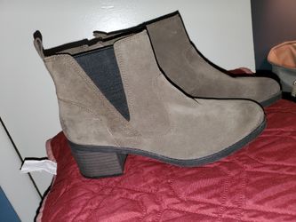 Size 8w Women's Clark's, Like New