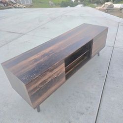 Wood Tv Stand In Good Condition 