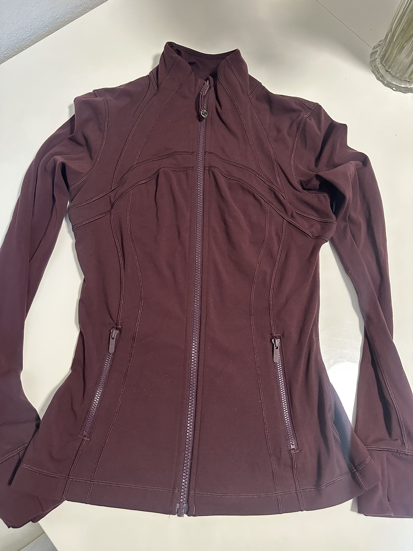 Lululemon defined Jacket Size 6