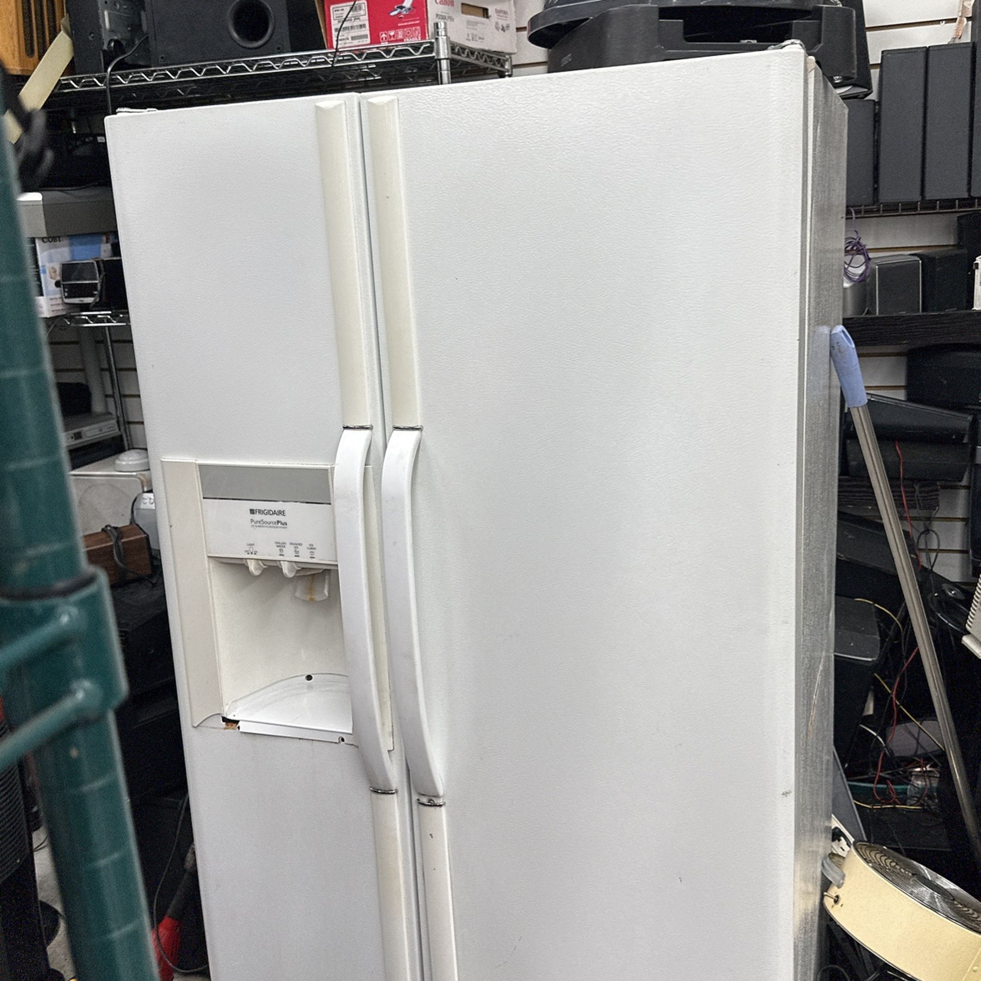 Refrigerator Works 100%